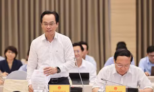 Thứ trưởng Hoàng Minh Sơn: Bỏ thi thăng hạng để mọi người có cơ hội thăng tiến
