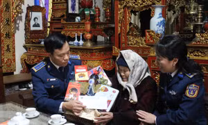 Ra khơi giữ biển ngày Xuân