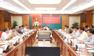 UBKT Trung ương thi hành kỷ luật khiển trách Ban cán sự đảng UBND tỉnh Thanh Hóa, Nam Định, Bình Dương