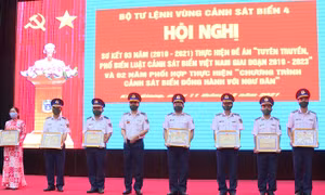 BTL Vùng Cảnh sát biển 4 sơ kết 3 năm thực hiện Đề án Tuyên truyền, phổ biến Luật Cảnh sát biển Việt Nam 