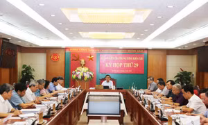 Ủy ban Kiểm tra Trung ương xem xét, đề nghị kỷ luật một số cơ sở đảng và đảng viên