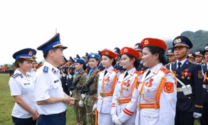 Những ‘bông hồng thép’ giữa thao trường sẵn sàng cho ngày đại lễ A80