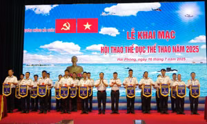Quân chủng Hải quân khai mạc Hội thao thể dục thể thao năm 2025