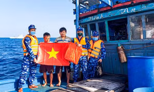 Tuổi trẻ Cảnh sát biển - Xung kích nơi đầu sóng