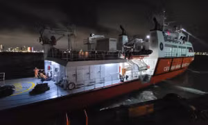 Ngư dân bị đột quỵ tại vùng biển Hoàng Sa đã qua cơn nguy kịch 