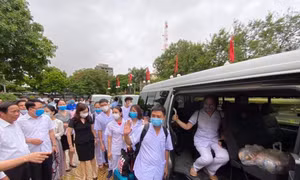COVID-19: 'Hẹn ngày hết dịch chúng tôi sẽ về' 