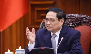 Thủ tướng yêu cầu thần tốc tiêm vaccine và đẩy mạnh thực hiện các biện pháp phòng COVID-19