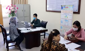 Rà soát giảm phí, lệ phí để tháo gỡ khó khăn cho đối tượng chịu ảnh hưởng bởi dịch COVID-19