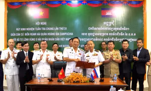 Hải quân Việt Nam - Campuchia rút kinh nghiệm tuần tra chung 
