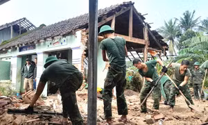 Chiến dịch Quang Trung: Quân khu 5 thần tốc xây dựng lại nhà ở cho người dân vùng lũ