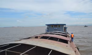 Tạm giữ 400 tấn than không rõ nguồn gốc