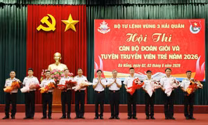 Thủ lĩnh Đoàn thanh niên Vùng 3 Hải quân tiên phong quyết thắng