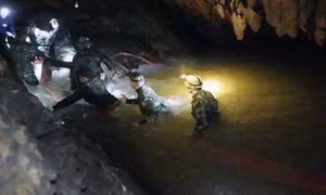 Chuyên gia phân tích thách thức trong giải cứu đội bóng Thái Lan