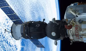Tàu vũ trụ Soyuz MS-14 của Nga không thể hạ cánh đúng kế hoạch xuống Trạm ISS
