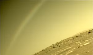 NASA chụp được ảnh cầu vồng trên Sao Hoả