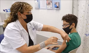 Vaccine giúp ngăn ngừa 91% số ca biến chứng nặng tại Israel