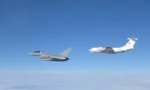 Anh và Đức điều chiến đấu cơ chặn máy bay Nga sau vụ UAV MQ-9 của Mỹ rơi ở Biển Đen 