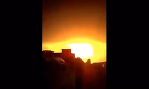 Video Nga không kích cây cầu dẫn tới thành phố Homs để ngăn phe nổi dậy Syria