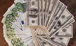 Đồng Euro chao đảo, báo hiệu bất ổn thị trường toàn cầu