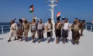 Houthi thử thành công tên lửa siêu vượt âm