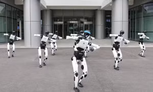 Mỹ cấm robot hình người do Trung Quốc chế tạo vì lo ngại rủi ro an ninh