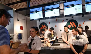 Người Nga mua tài sản của các công ty phương Tây rời đi với giá rẻ bèo