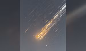 Video tên lửa Starship của SpaceX phát nổ, rơi xuống như mưa sao băng khi bay thử