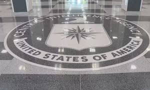 Báo Mỹ tiết lộ vai trò của CIA ở Ukraine