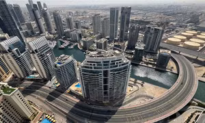 Dubai vắng lặng như 'thành phố ma' dưới đòn tấn công của Iran