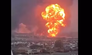 Video cảng ở Yemen bốc cháy khi bị máy bay Israel tấn công