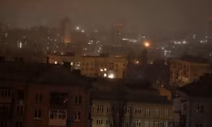 Video còi báo động vang khắp Kiev khi Nga tấn công Ukraine