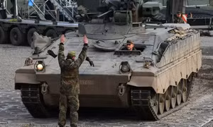 Ukraine và Đức căng thẳng vì vấn đề viện trợ xe tăng Leopard