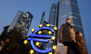 GDP giảm hai quý liền, khu vực đồng euro rơi vào suy thoái