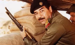 Cuốn kinh Hồi giáo chép bằng máu của cố lãnh đạo Iraq Saddam Hussein