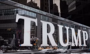 Tổng thống Trump mất hàng trăm triệu USD vì chính sách thuế do chính mình ban hành