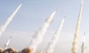 Iran phóng loạt tên lửa vào Jordan sau khi 5 tàu chở dầu bị Mỹ tấn công