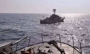Tàu chiến Iran xuyên Đại Tây Dương, tại sao Mỹ chỉ 'khoanh tay đứng nhìn'?