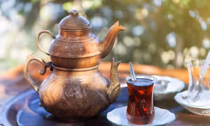 Trà - Nhịp đập đời thường trong lòng Istanbul