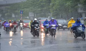 Thời tiết ngày 8/6: Cảnh báo mưa lớn, lũ quét tại vùng núi phía Bắc và biển động mạnh ở Nam Biển Đông