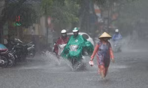 Cảnh báo nguy cơ mưa lớn trong 3 giờ ở Bắc Bộ và Thanh Hóa từ đêm 5/10