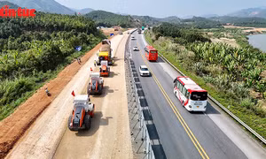 Nhộn nhịp đại công trường mở rộng cao tốc Nội Bài – Lào Cai