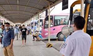Tầm nhìn quy hoạch, quản lý bến xe tại Hà Nội - Bài 1: Mạnh tay xử lý vi phạm trá hình