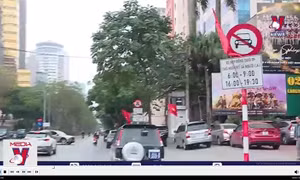 Đồng thuận bỏ biển cấm taxi nội đô