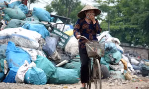Ô nhiễm ở làng tái chế nhựa phế thải lớn nhất Hà Nội