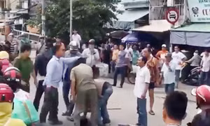Nổ súng trấn áp nhóm nghi cướp có hung khí