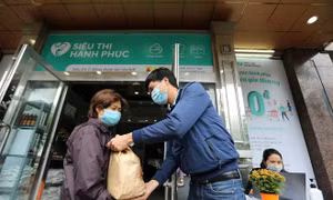 Siêu thị 0 đồng dành cho người nghèo ở Hà Nội trong mùa dịch COVID-19
