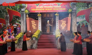 Trang trọng Lễ hội đền Kim Liên, tôn vinh giá trị Thăng Long ngàn năm