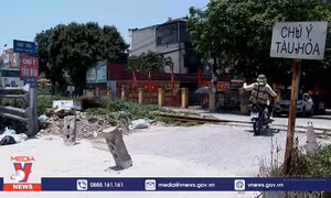 Nhức nhối tình trạng xâm phạm hành lang an toàn đường sắt