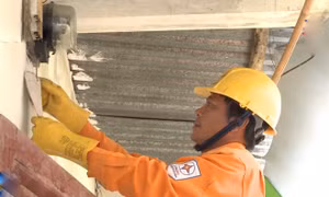 Lập đoàn kiểm tra xác minh việc hóa đơn tiền điện tăng vọt 