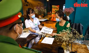 Hà Nội: Yêu cầu chuẩn bị phương án phòng dịch '4 tại chỗ' trong mọi cấp độ